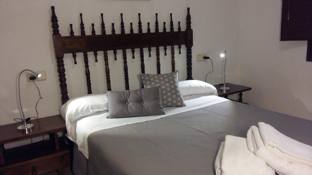 Hostal Moline Bruguera エクステリア 写真